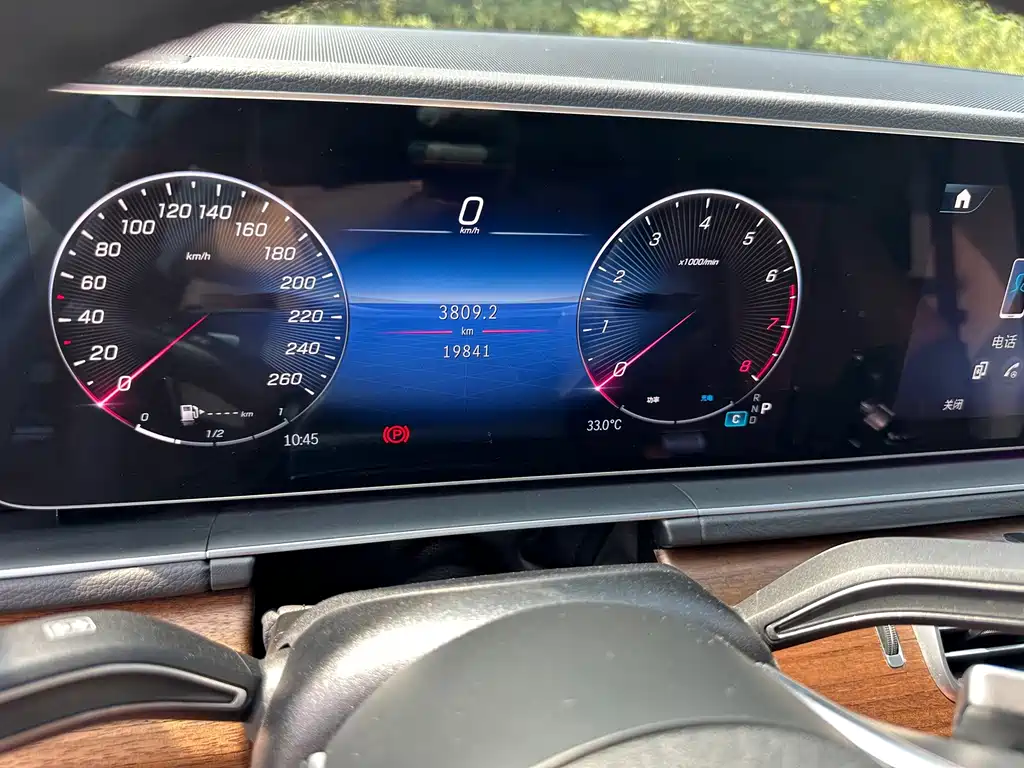 Mercedes-Benz GLE (Import) — миниатюра 12
