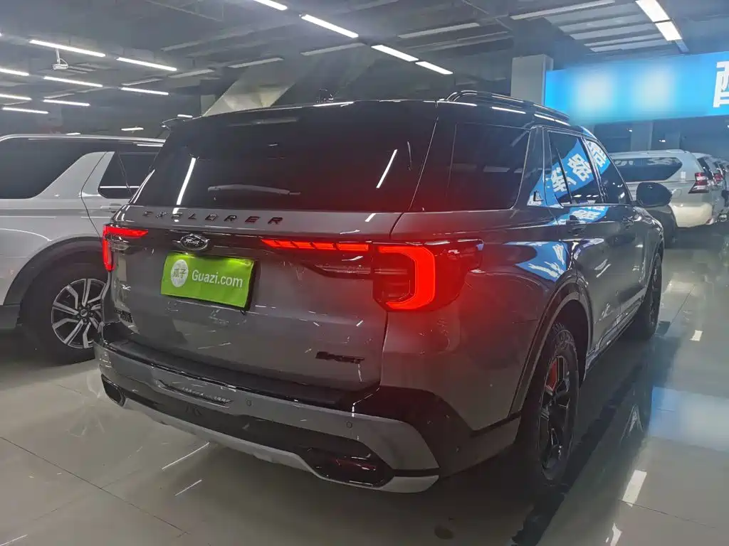 Ford Explorer — миниатюра 11