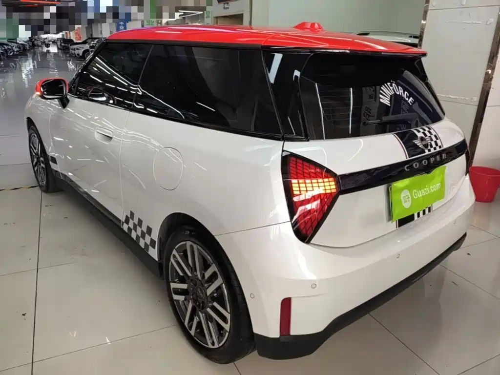 MINI MINI COOPER EV — миниатюра 5