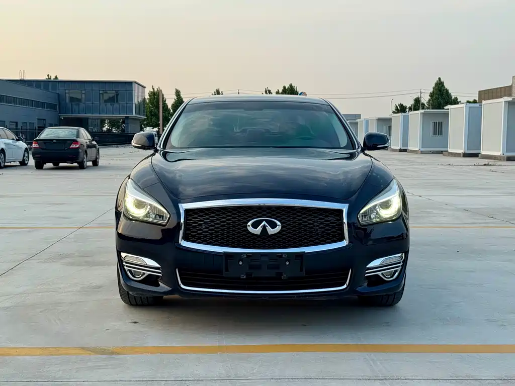 Infiniti Q70 2017 Q70L 2.5L Elite