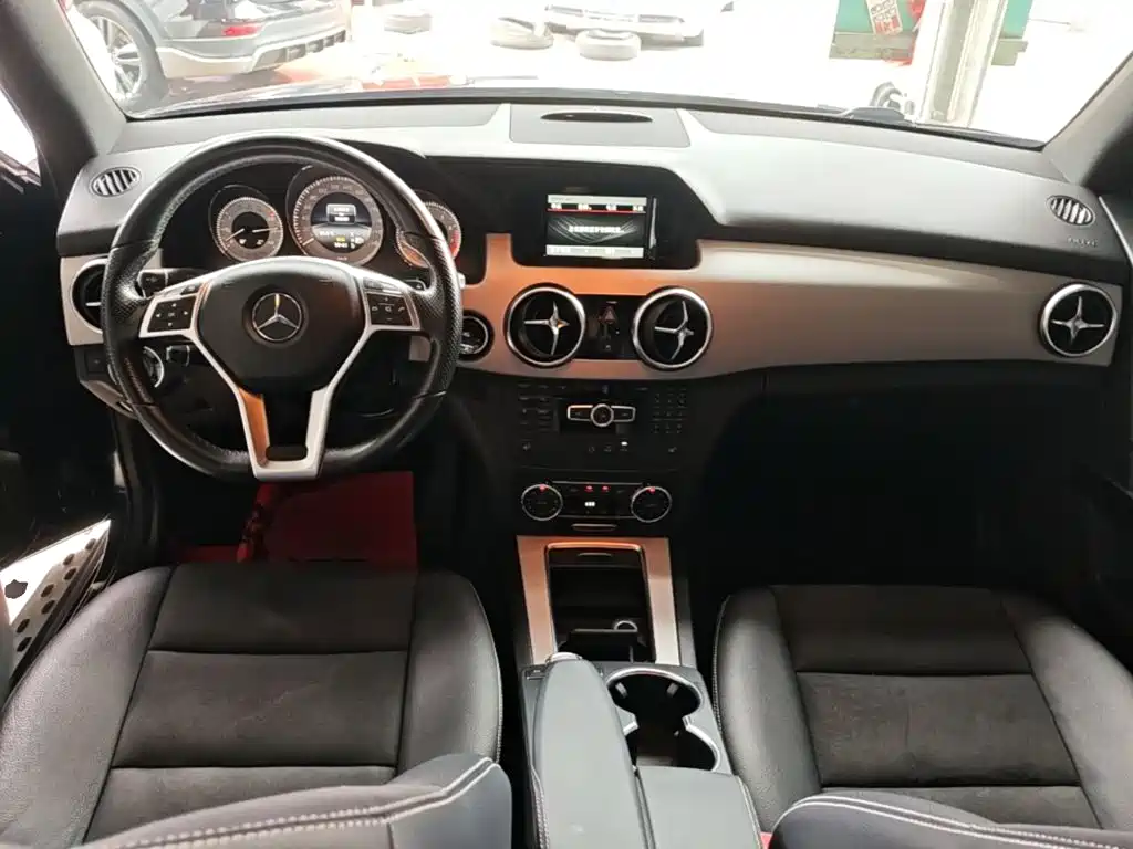 Mercedes-Benz GLK-Class — миниатюра 10