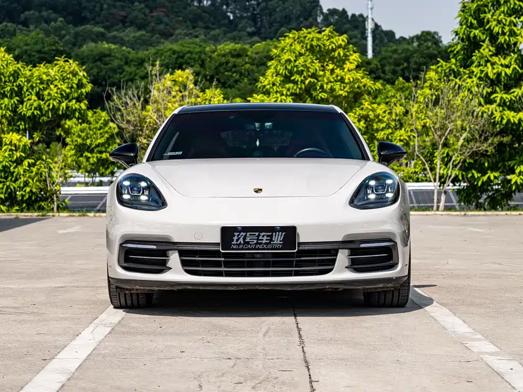 Porsche Panamera — миниатюра 2