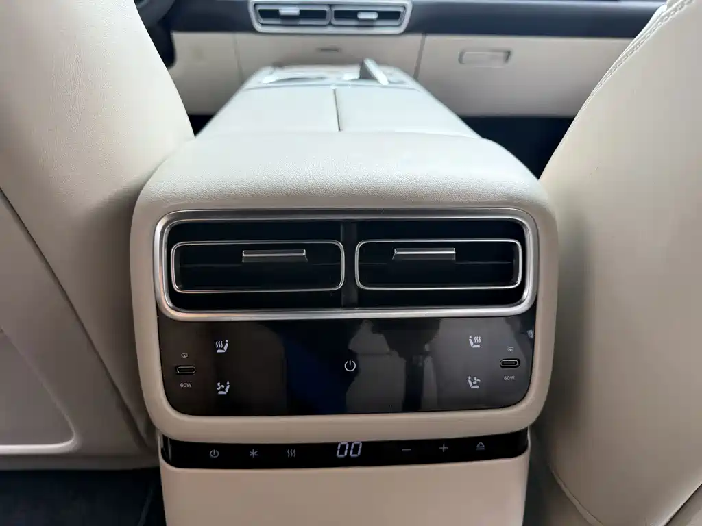 Li Auto Li L6 — миниатюра 18