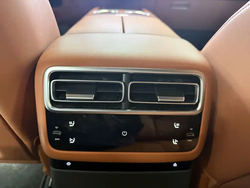 Li Auto Li L6 — миниатюра 16