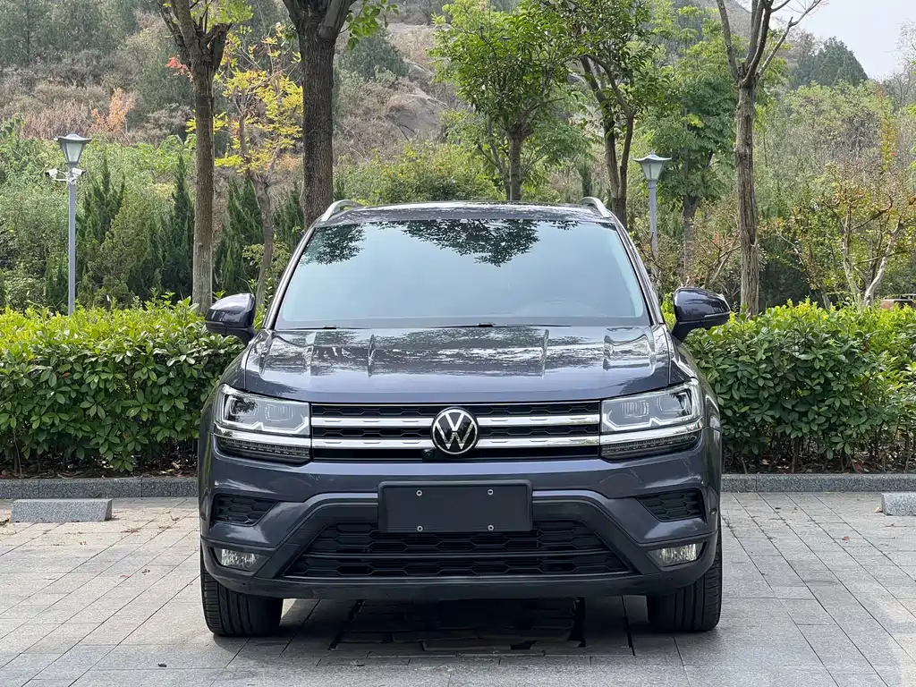Volkswagen Tharu — миниатюра 2