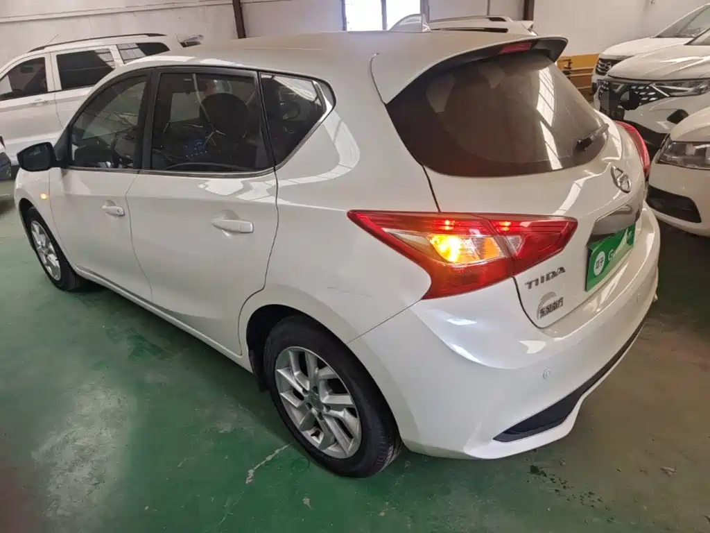 Nissan Tiida — миниатюра 23
