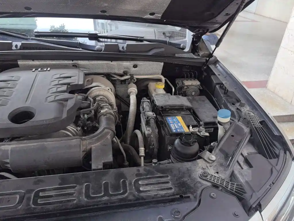 Roewe RX8 — миниатюра 21