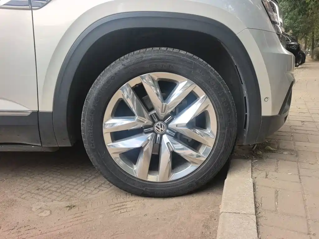 Volkswagen Teramont — миниатюра 24