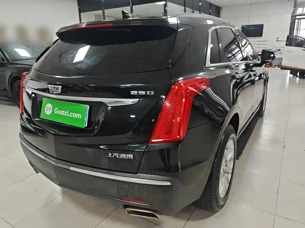 Cadillac XT5 — миниатюра 7