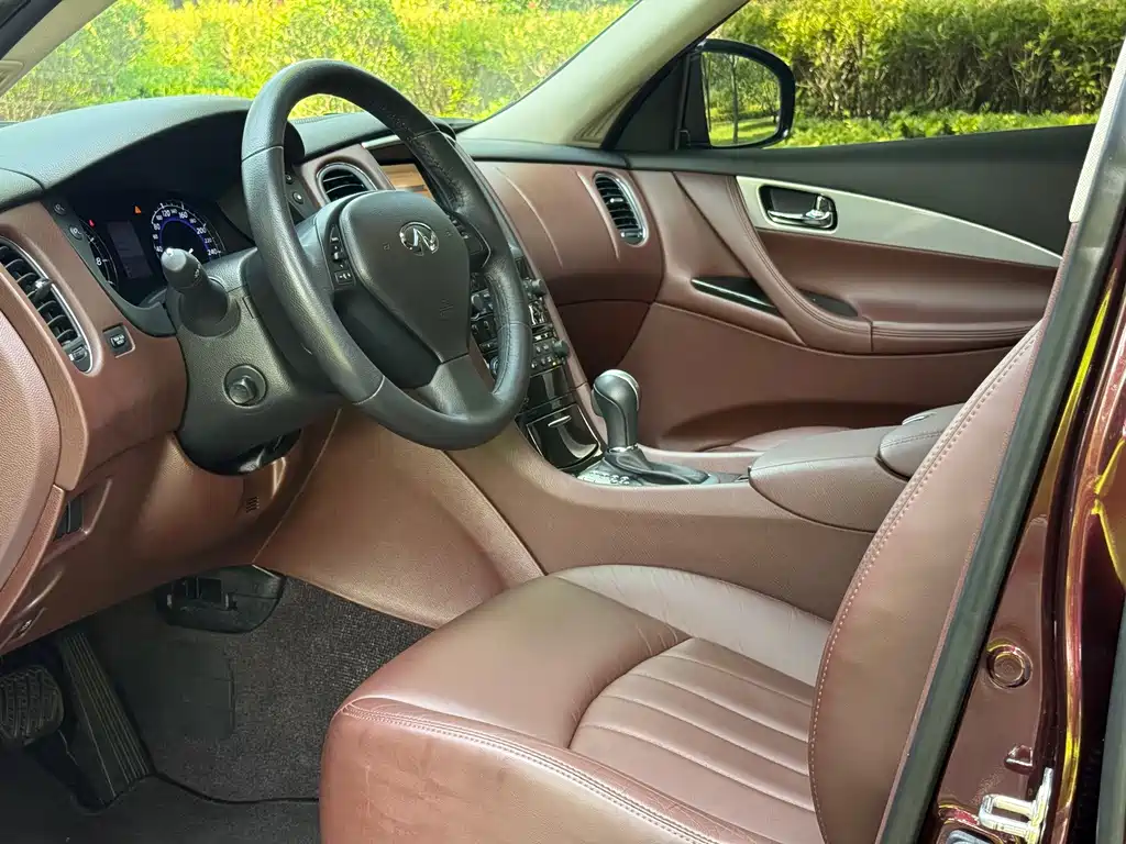 Infiniti QX50 (Import) — миниатюра 23