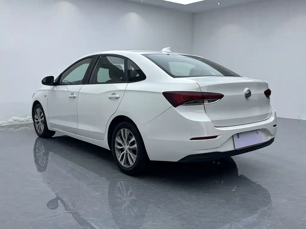 Buick Excelle — миниатюра 9