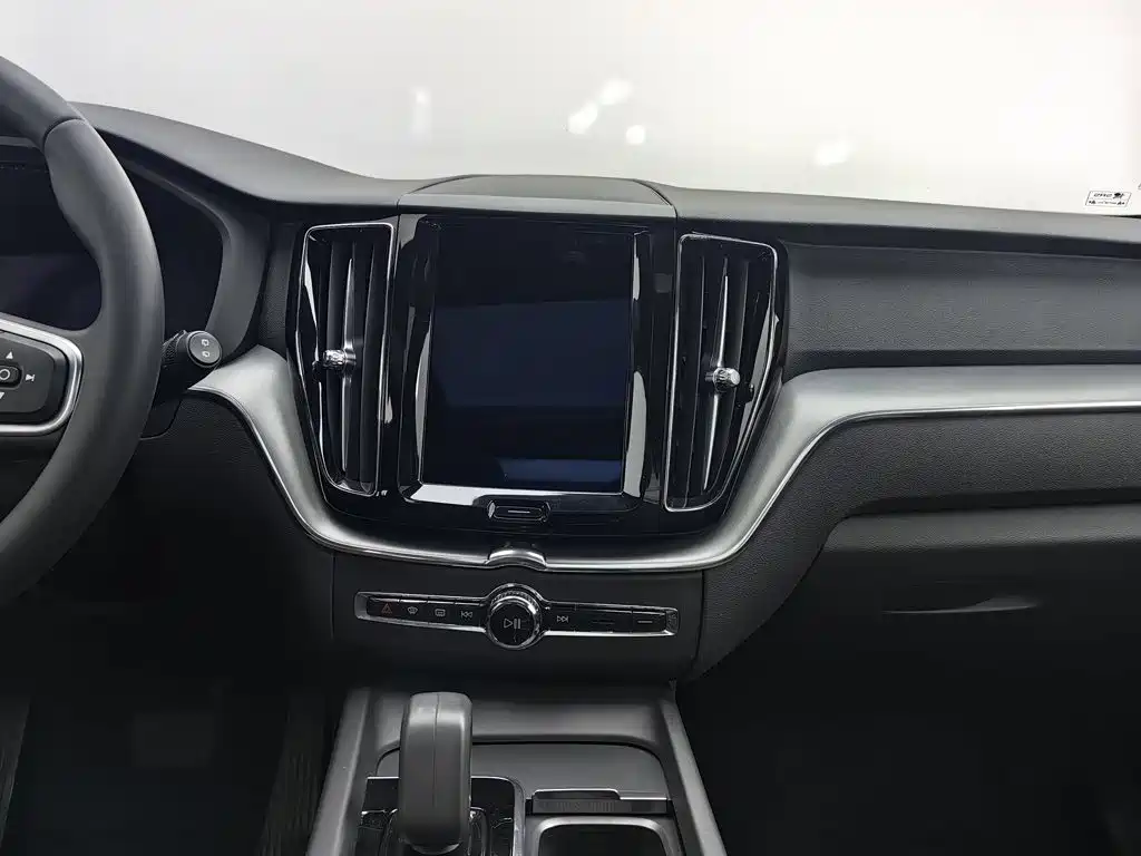 Volvo XC60 — миниатюра 12