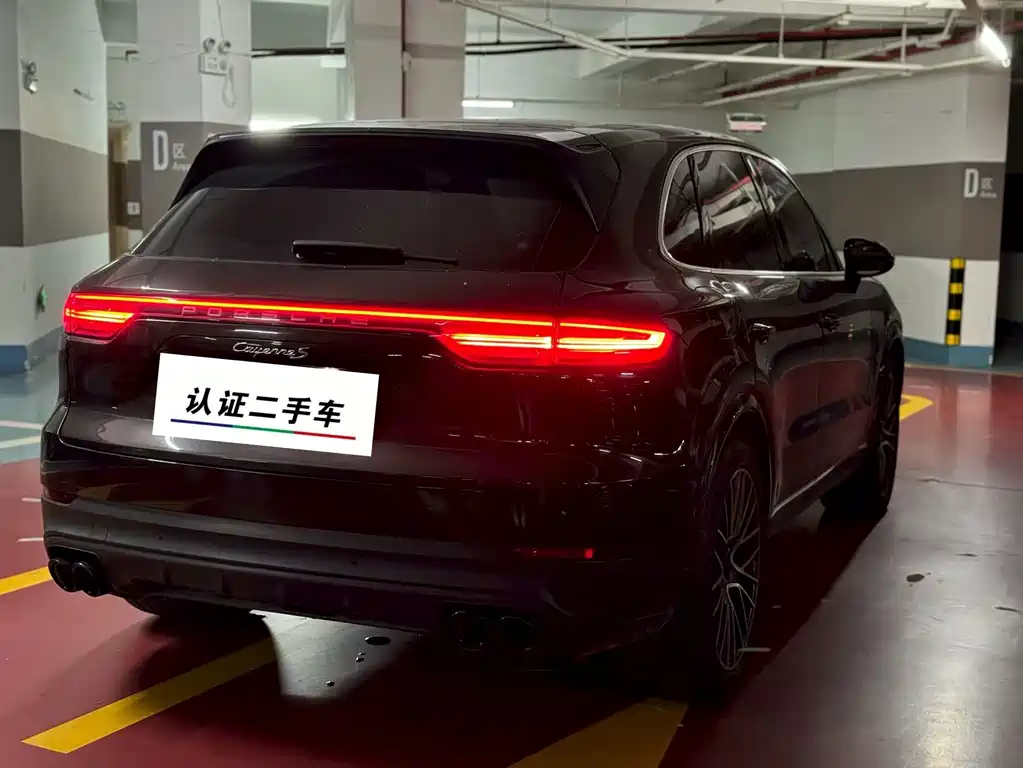 Porsche Cayenne — миниатюра 5