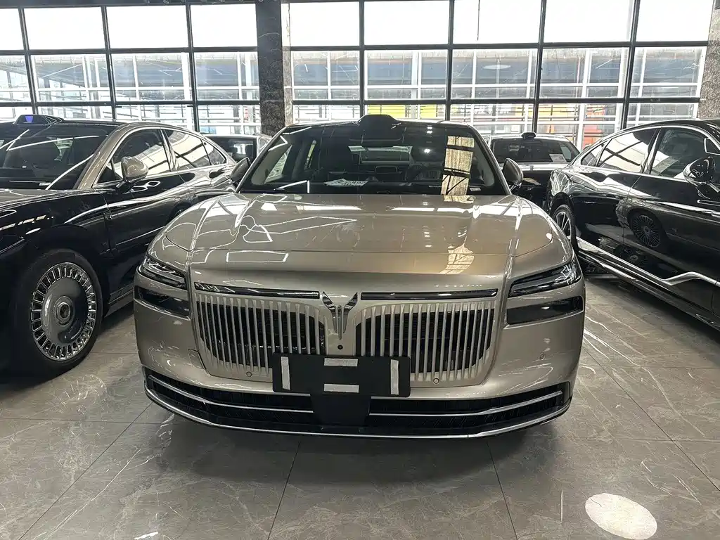 VOYAH Passion L — миниатюра 2