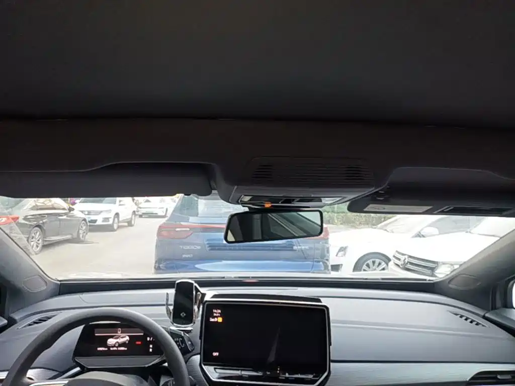 Volkswagen ID.4 Crozz — миниатюра 18