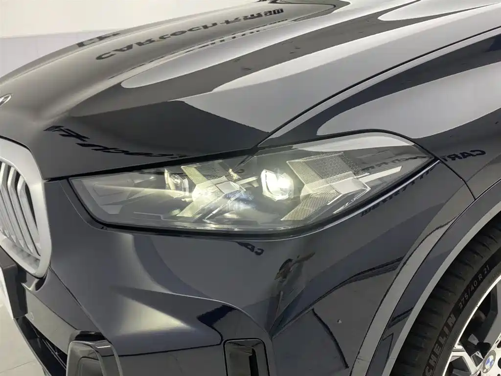 BMW X5 2023 xDrive 30Li Premium M Sport