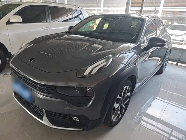 Lynk & Co 02