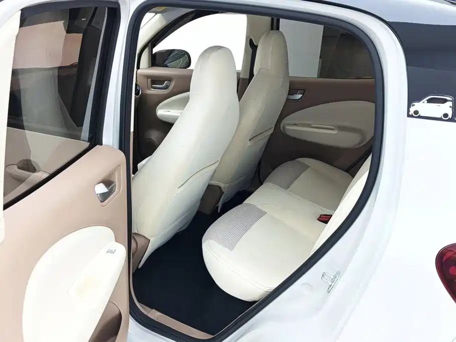 Wuling MINIEV — миниатюра 11