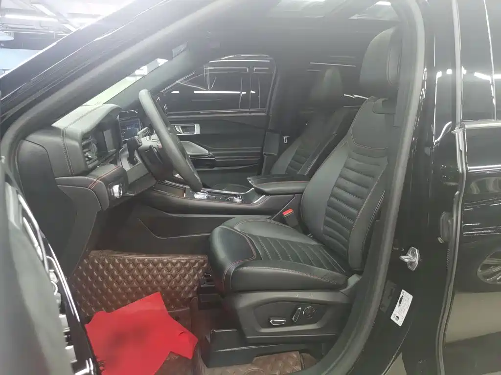 Ford Explorer — миниатюра 12