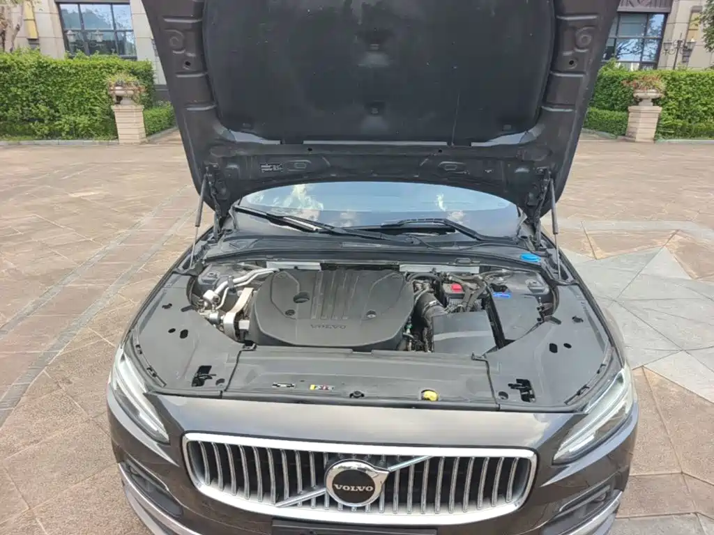 Volvo S90 — миниатюра 20