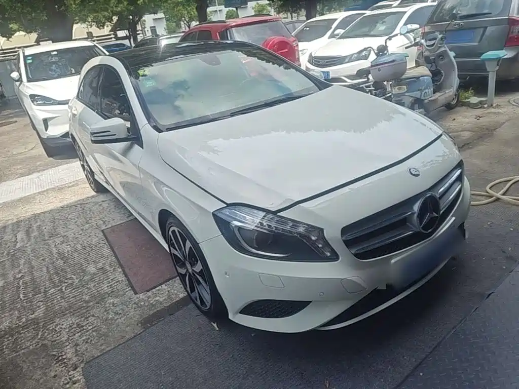Mercedes-Benz A-Class (Import) — миниатюра 4