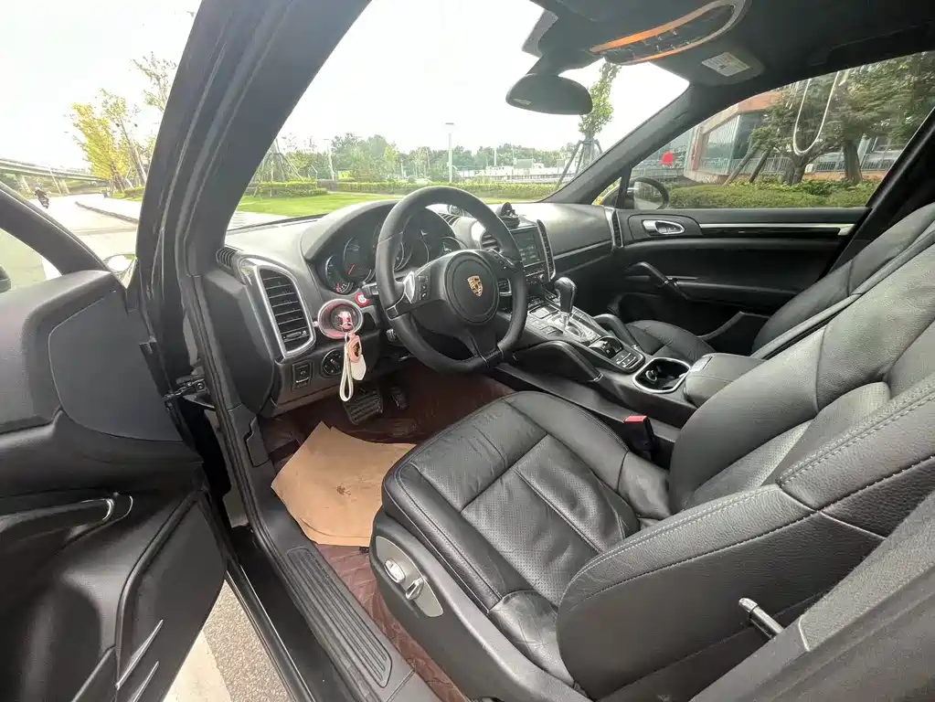 Porsche Cayenne 2012 3.6L