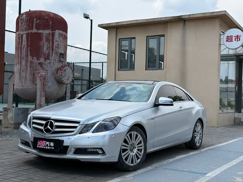 Mercedes-Benz E-Class (Import) 2011