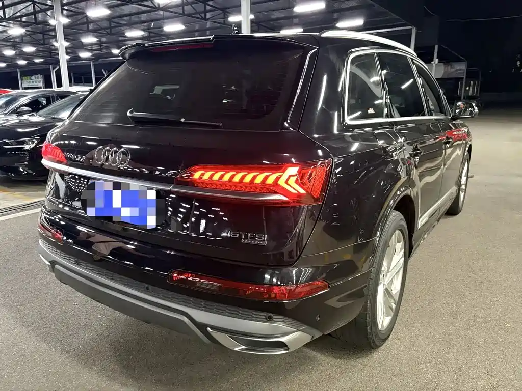 Audi Q7 2021 45 TFSI quattro S line Sport