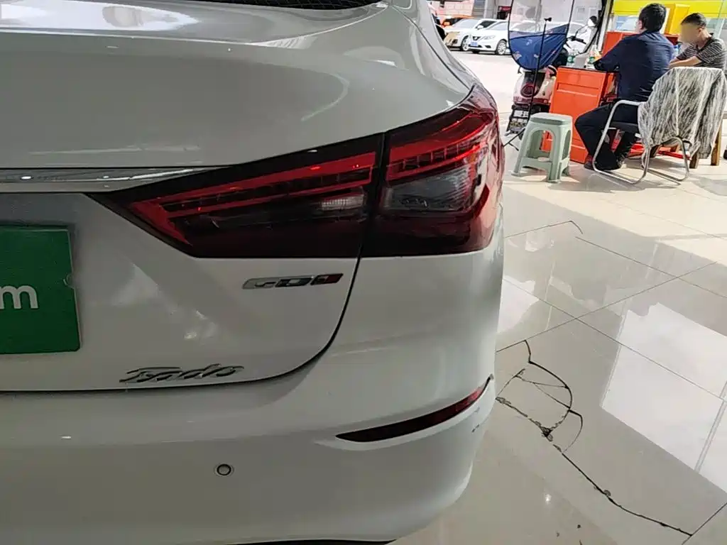 Changan Eado — миниатюра 8