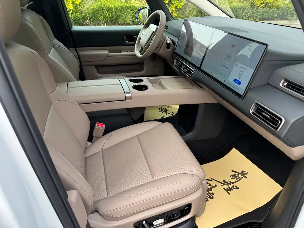 Li Auto Li MEGA — миниатюра 7
