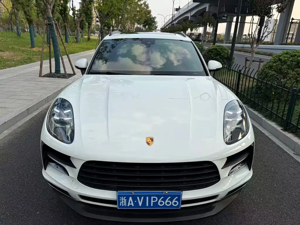 Porsche Macan — миниатюра 2