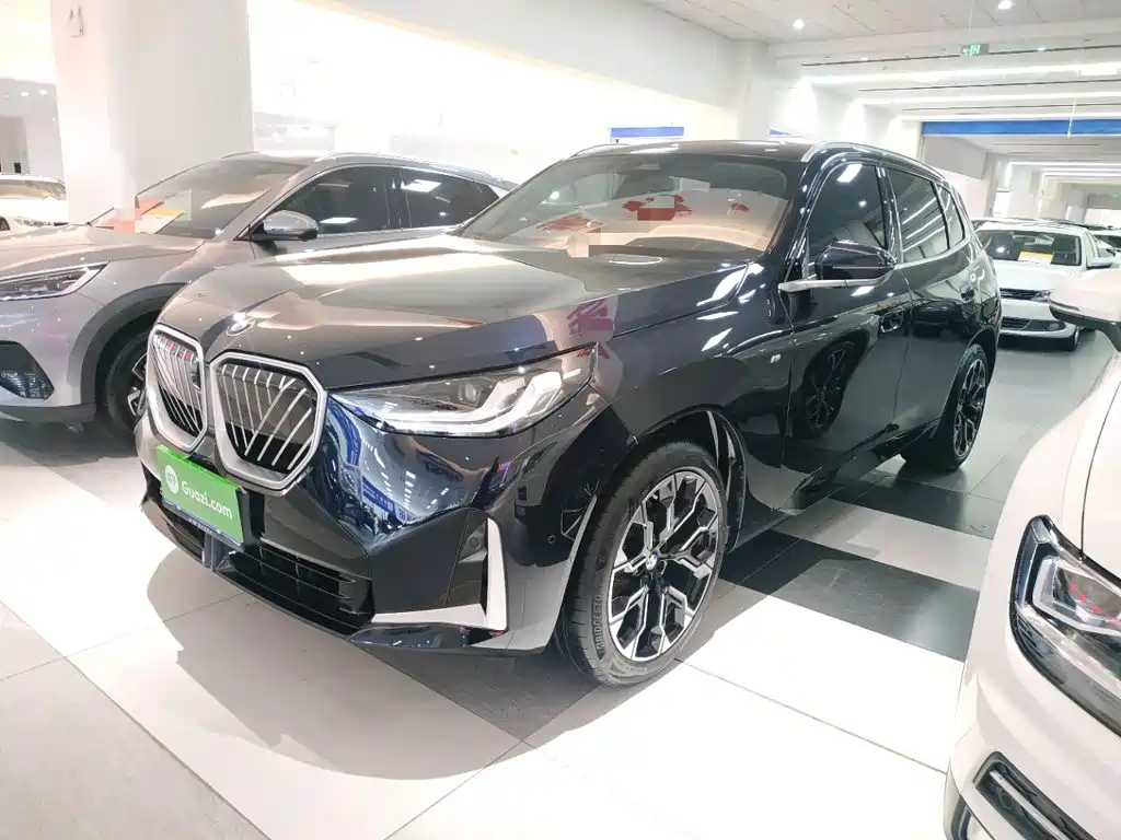 宝马X3 2025款 xDrive30L 领先型 M运动套装 2025