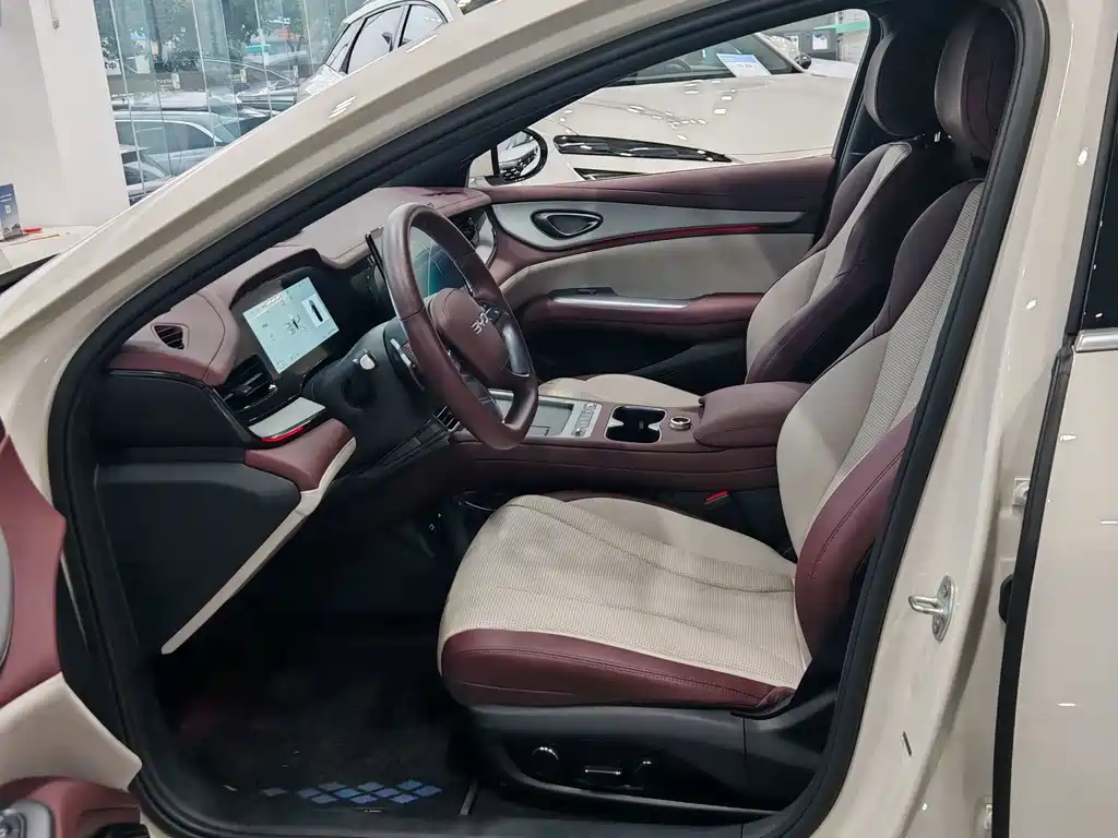 BYD Seal 07 DM-i — миниатюра 11