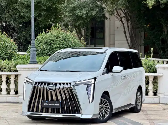 GAC Trumpchi M8