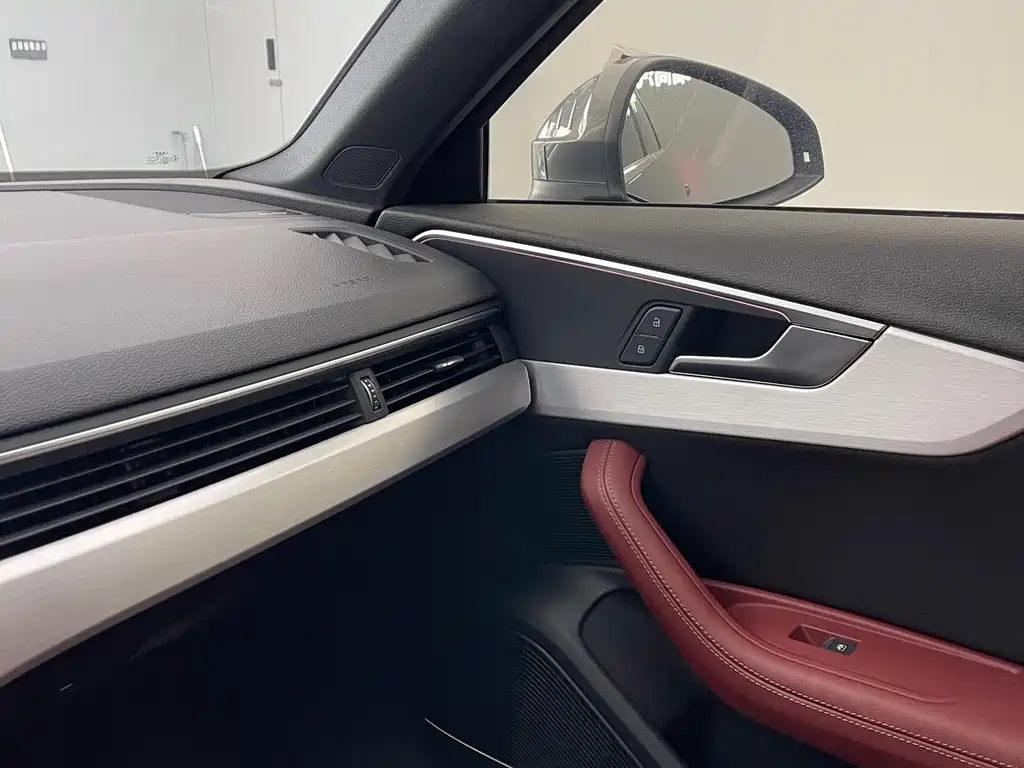 Audi A4L — миниатюра 31