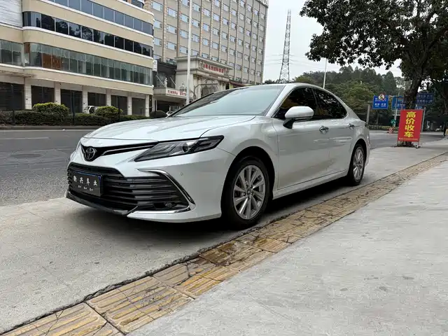 TOYOTA CAMRY 2022
