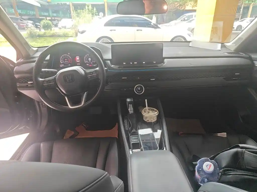 Honda Accord — миниатюра 10