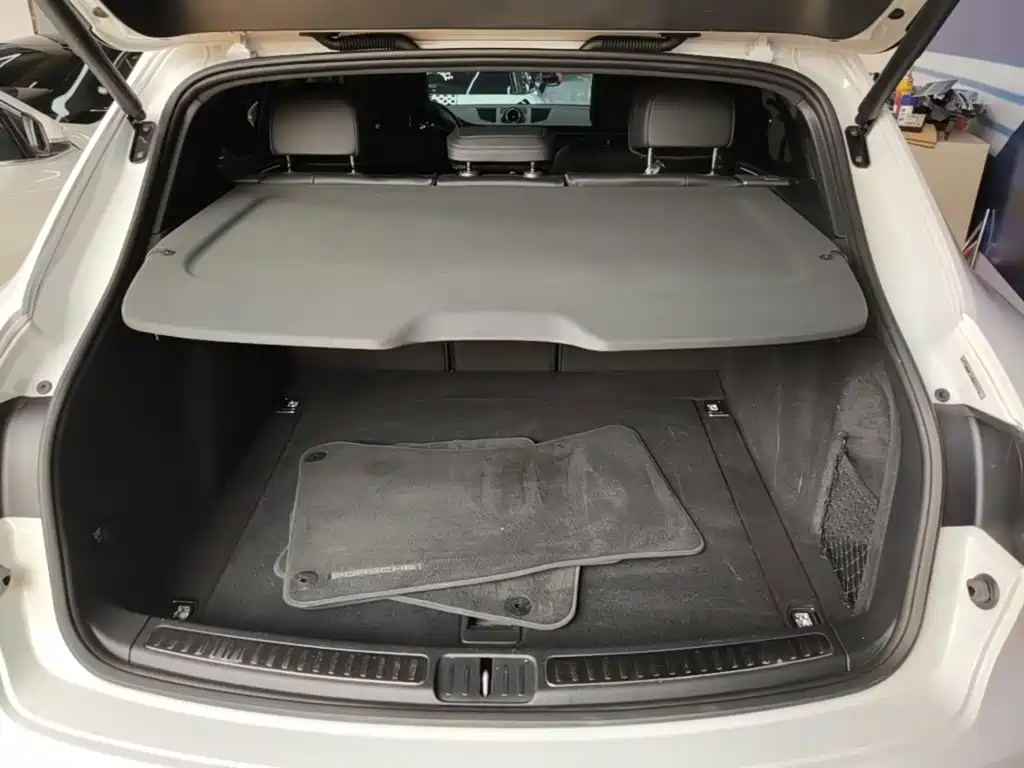 Porsche Macan — миниатюра 19