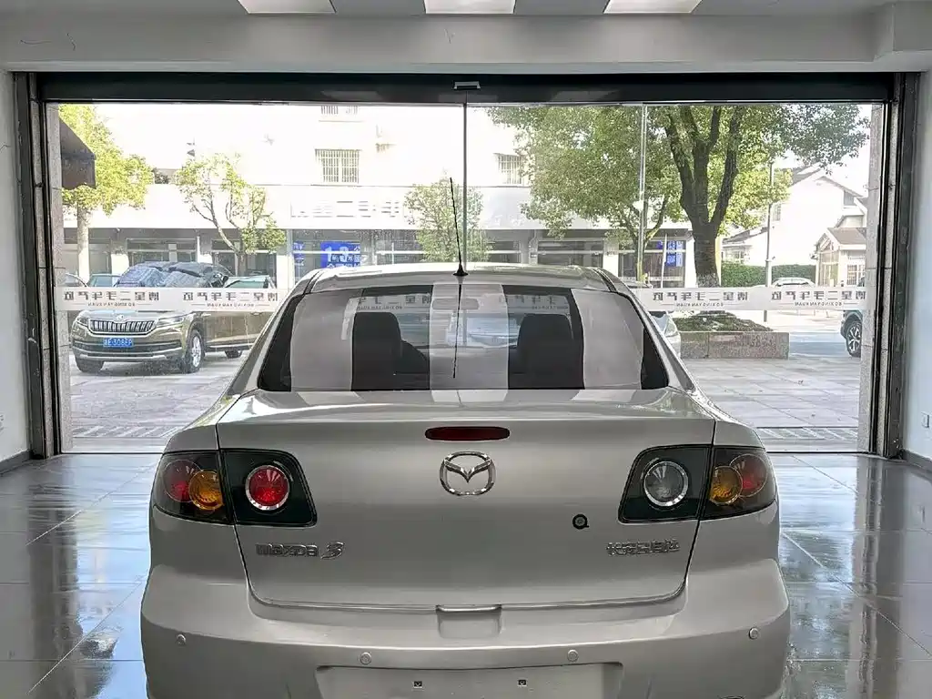 Mazda 3 — миниатюра 8