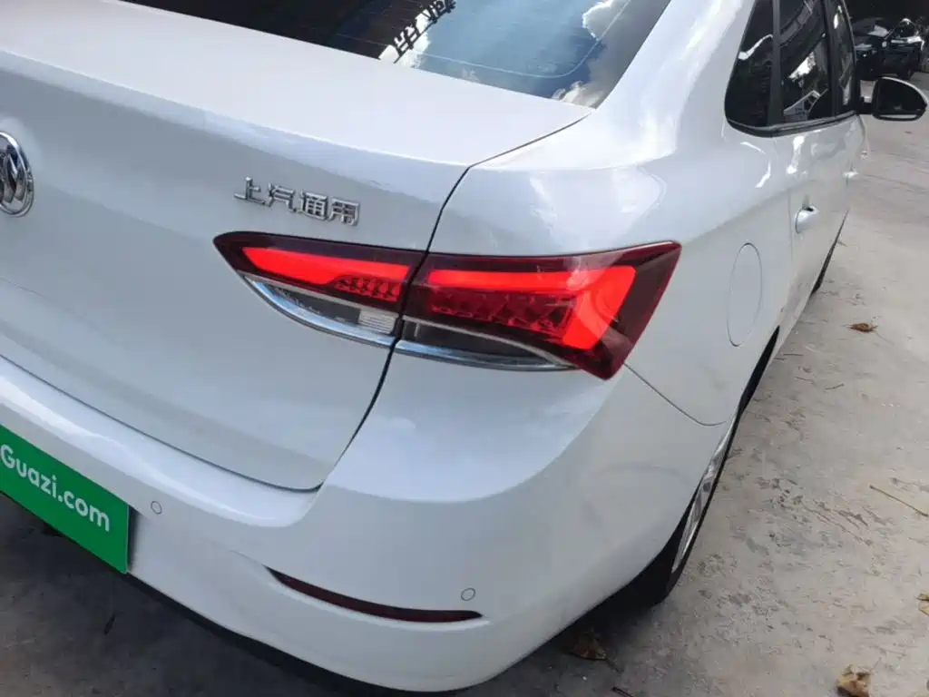 Buick Excelle — миниатюра 8