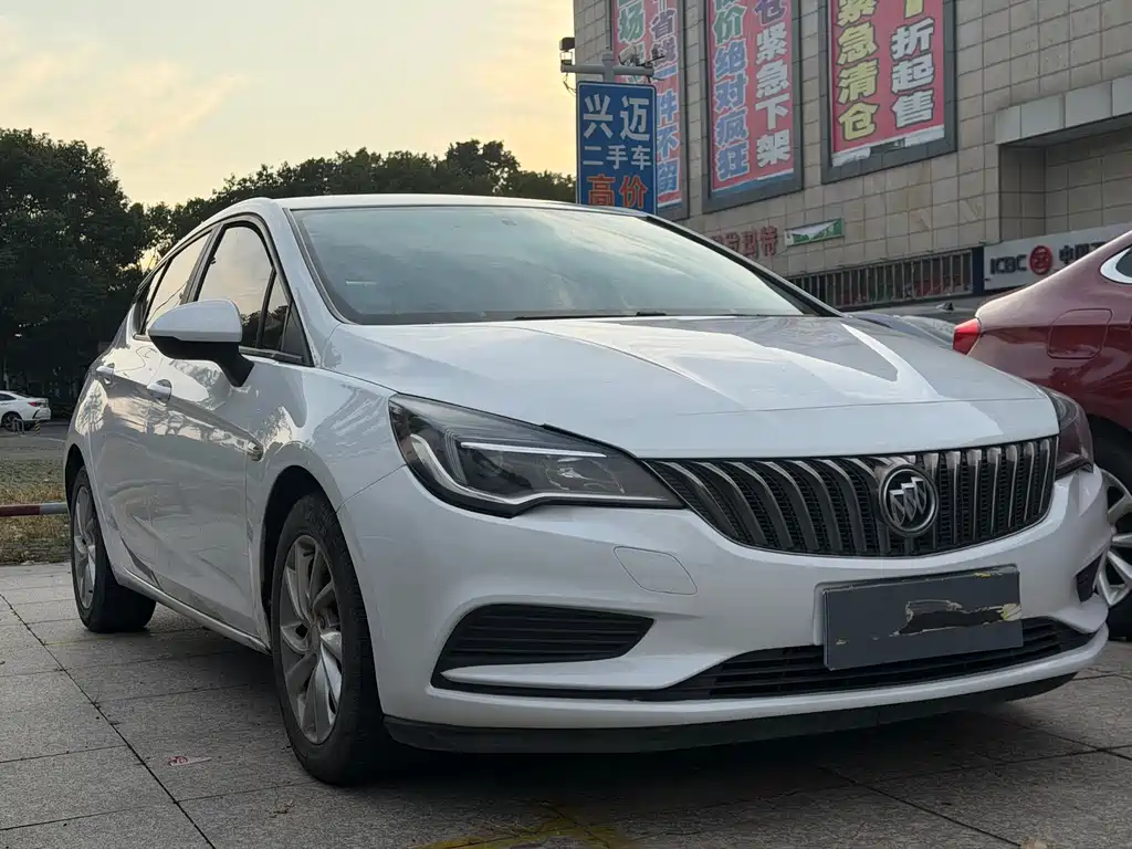 Buick Verano — миниатюра 5