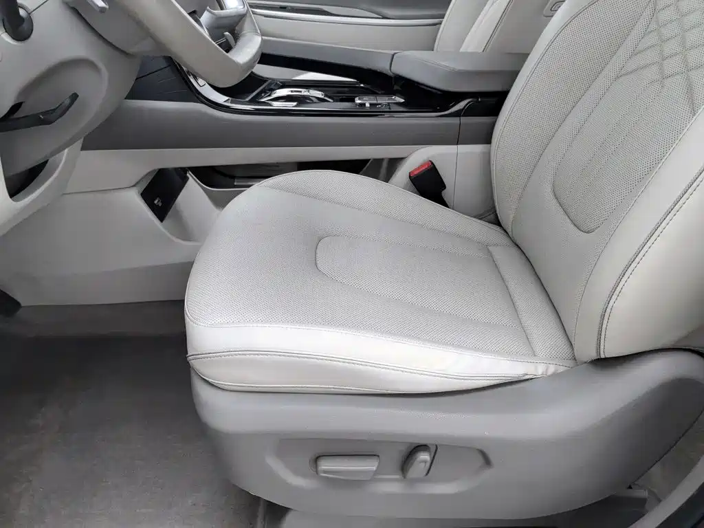 Hyundai Custo — миниатюра 20