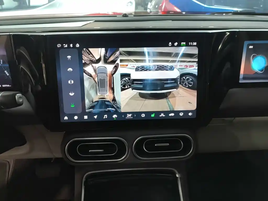 Leapmotor Leapmotor C11 — миниатюра 13
