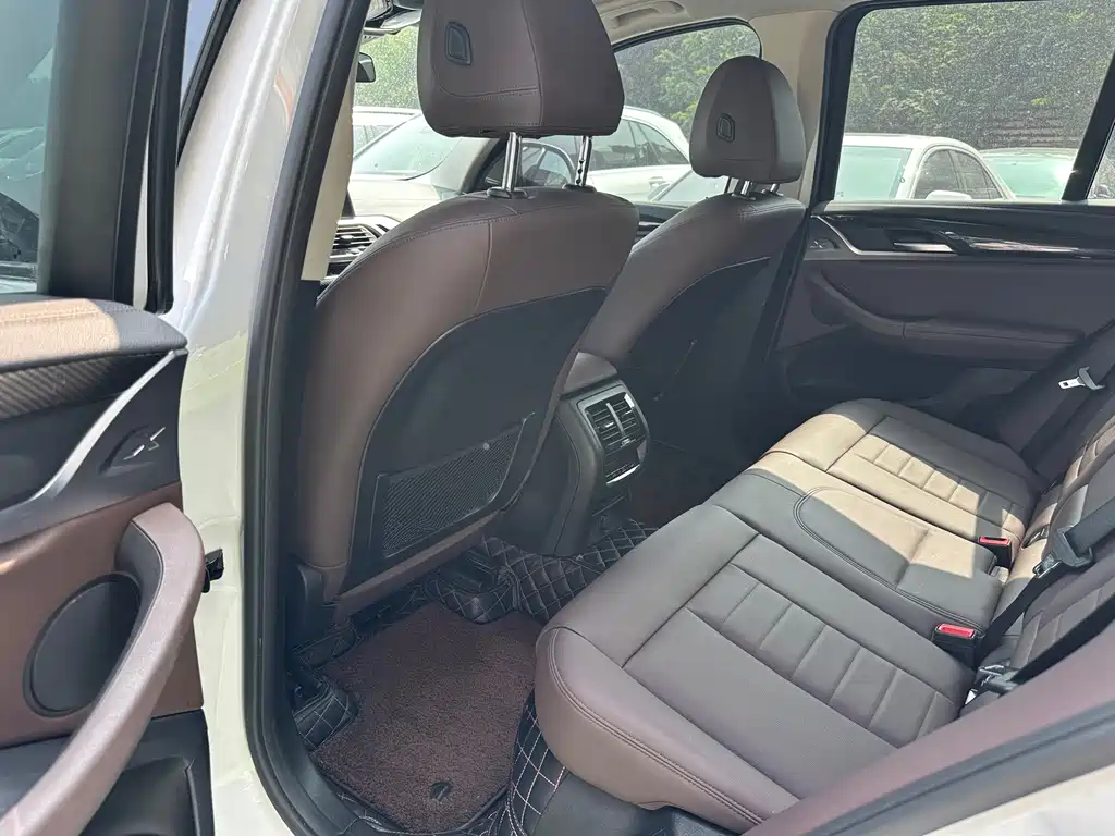 BMW X3 — миниатюра 6
