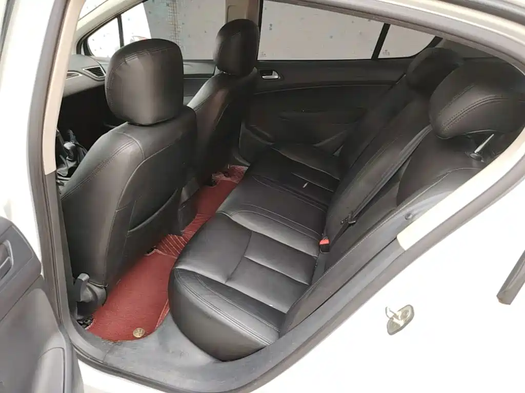 Peugeot 308 — миниатюра 17