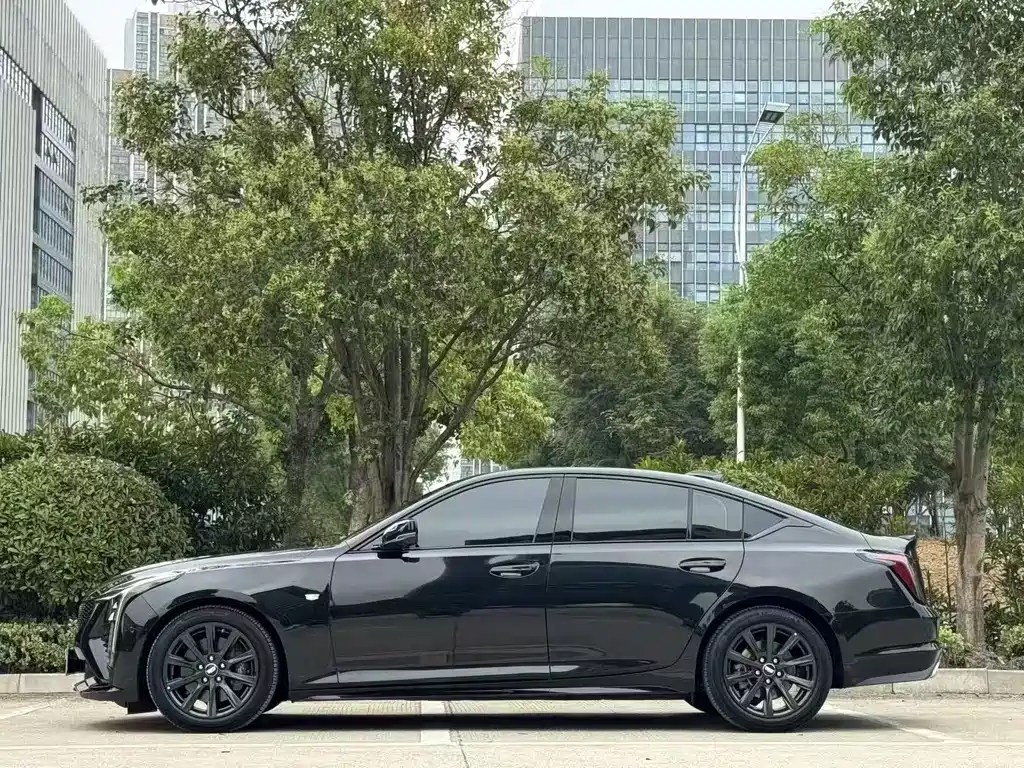 Cadillac CT5 — миниатюра 3