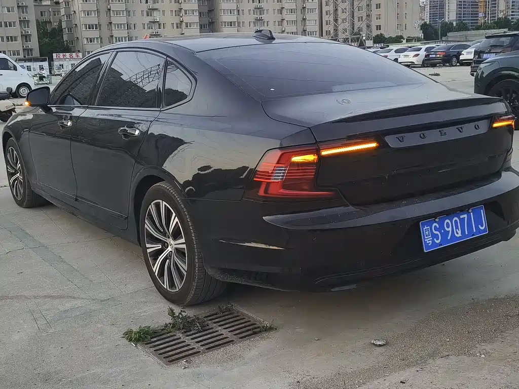 Volvo S90 2021 B5 Luxury