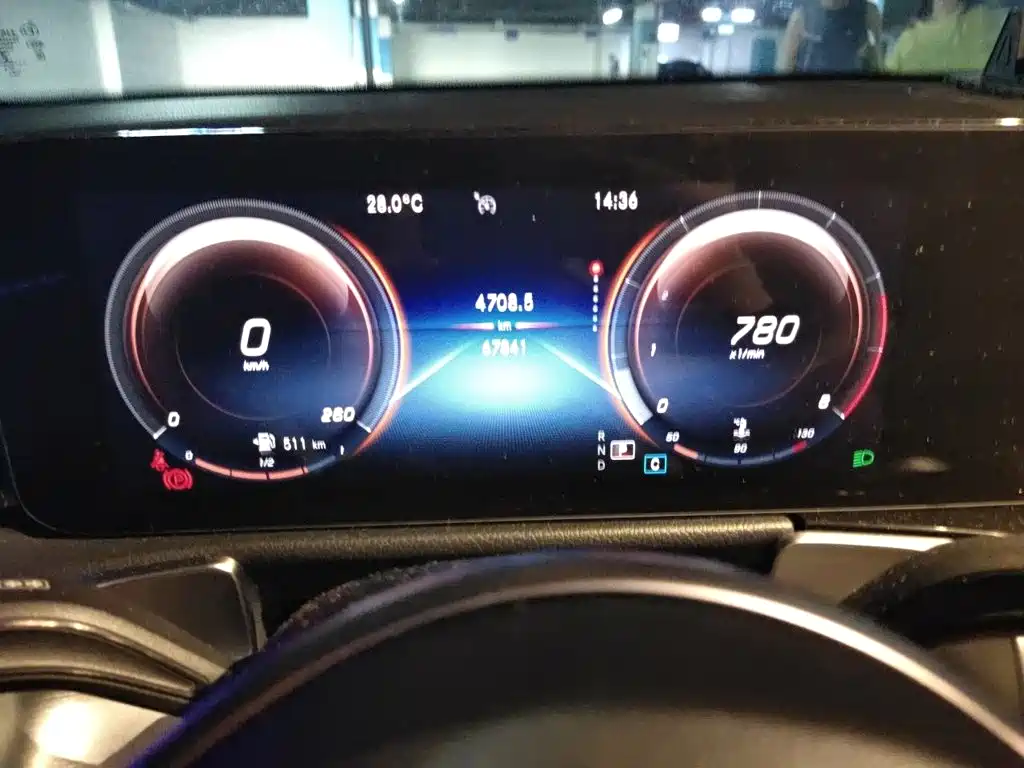Mercedes-Benz GLB — миниатюра 12