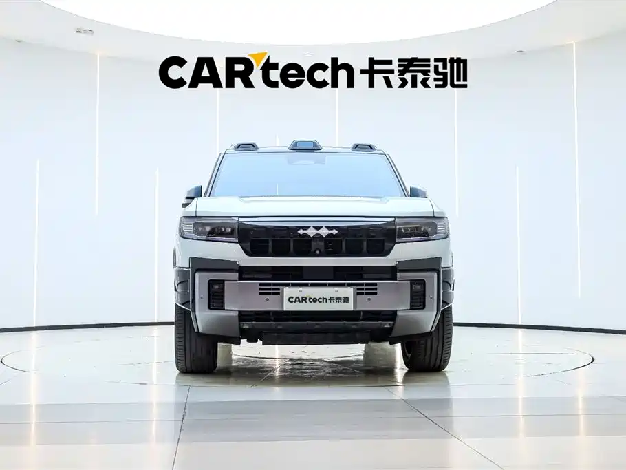 Fangchengbao Leopard 8 8 2025 Flagship 6 мест