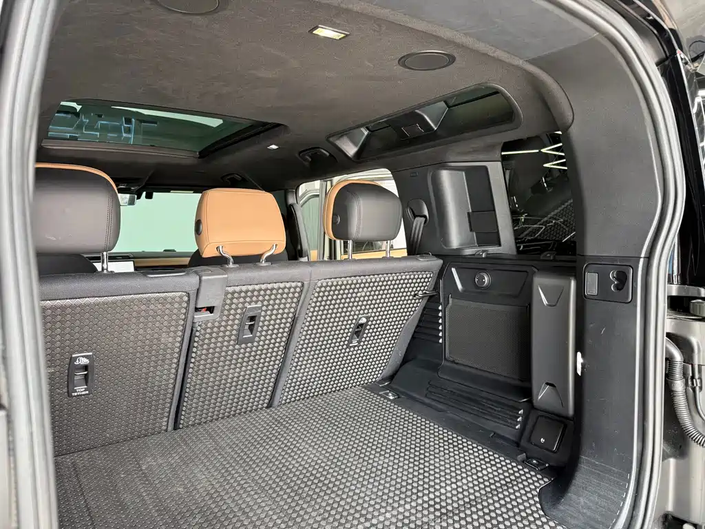 Land Rover Defender — миниатюра 13
